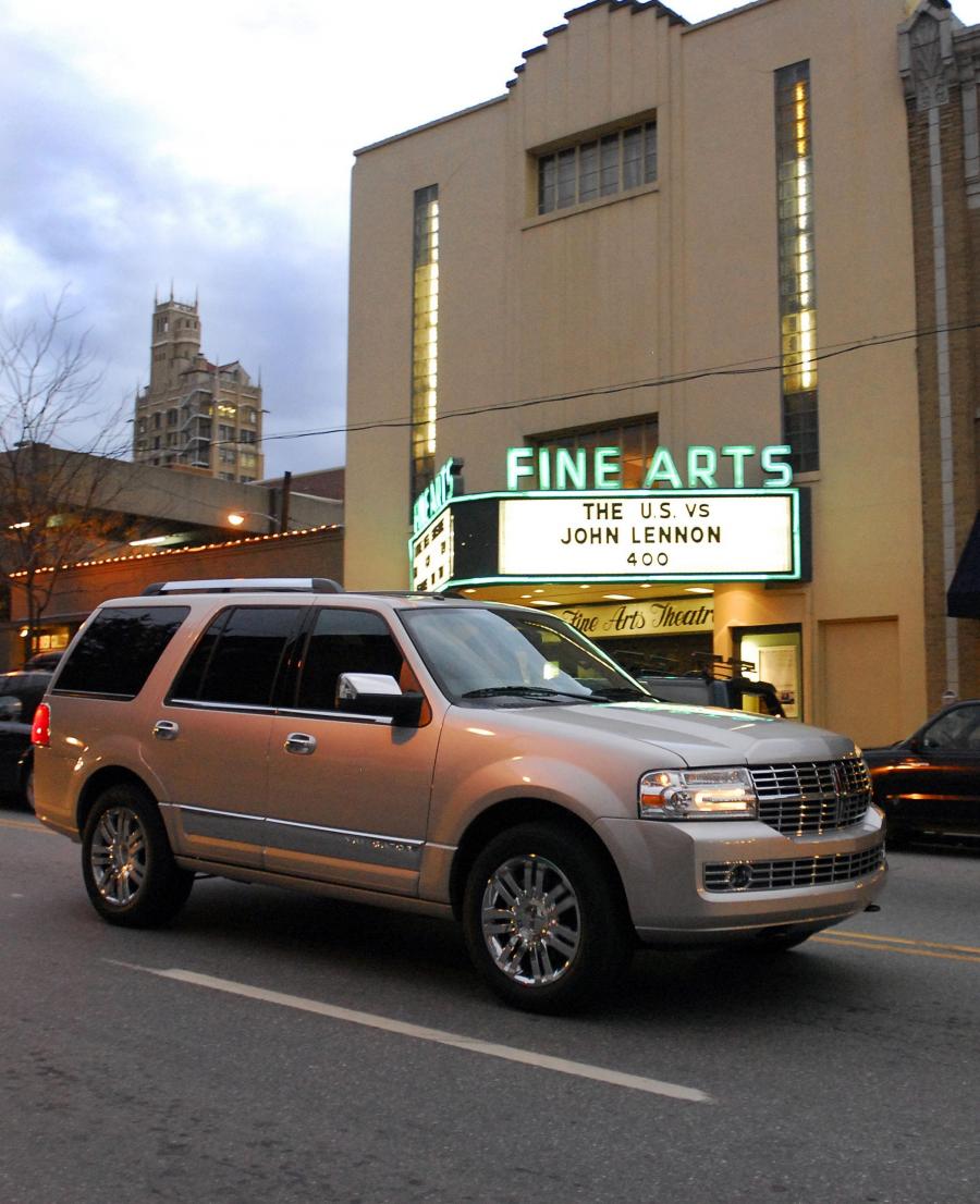  Lincoln Navigator 2006 года  (фото 54 из 82)